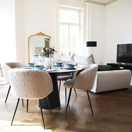 Palais Passy~Design Suite Mit Ausblick Im Zentrum Wiesbaden Extérieur photo